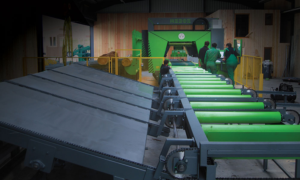 piliarska linka na mäkké a tvrdé drevo vo Francúzsku